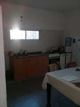 CASA 3 DORMITORIOS, EN ROLDAN 